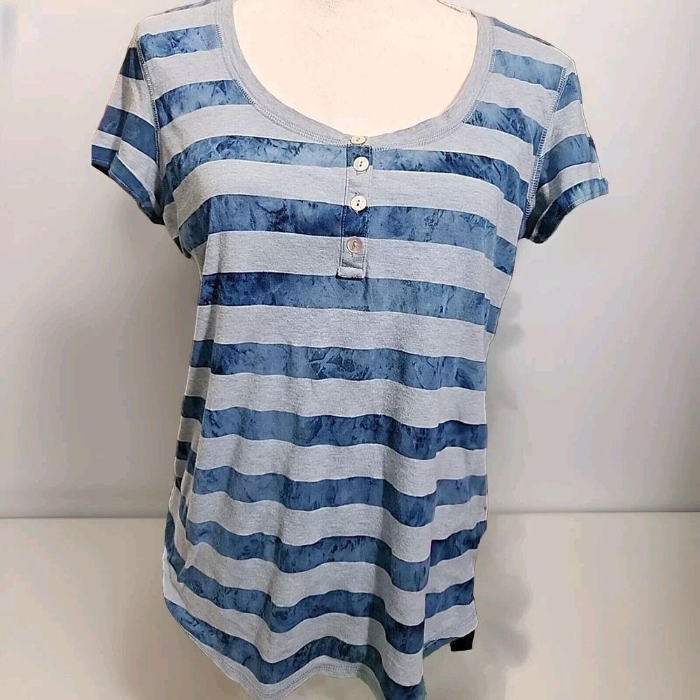 Converse Tshirt Jrs Large Two Toned Blue‎ Striped Buttons Cuffed Sleeves